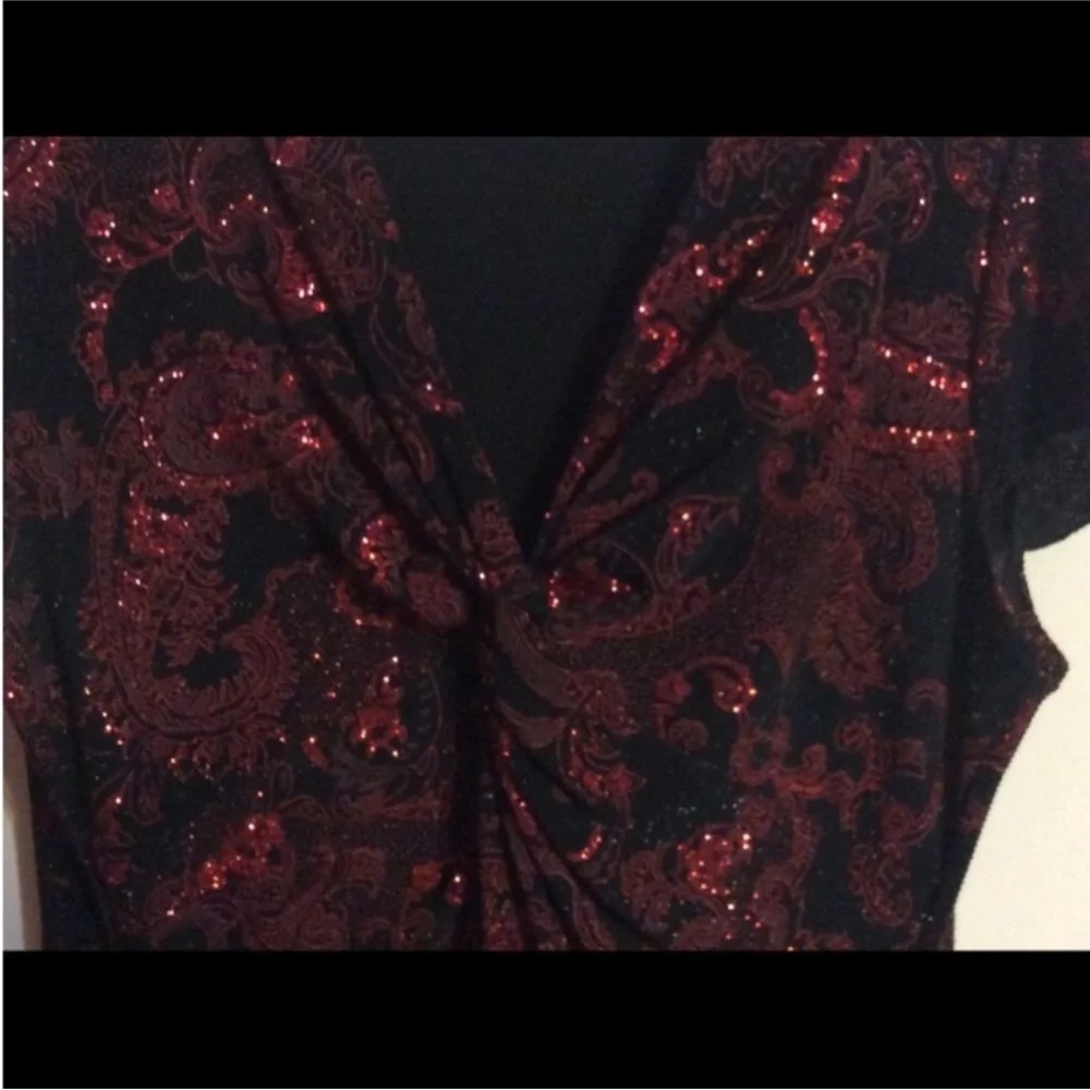 METAPHOR Black And Red Twist Knot Blouse
With BLING SIZE XL - Picture 6 of 14